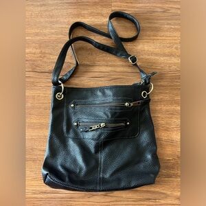 Elegant Black Leather Shoulder Bag